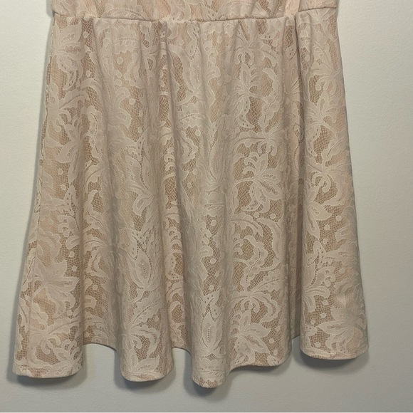 42-Heart Soul Cream Floral Lace Print A-Line Mini Dress Size Large - Picture 3 of 8